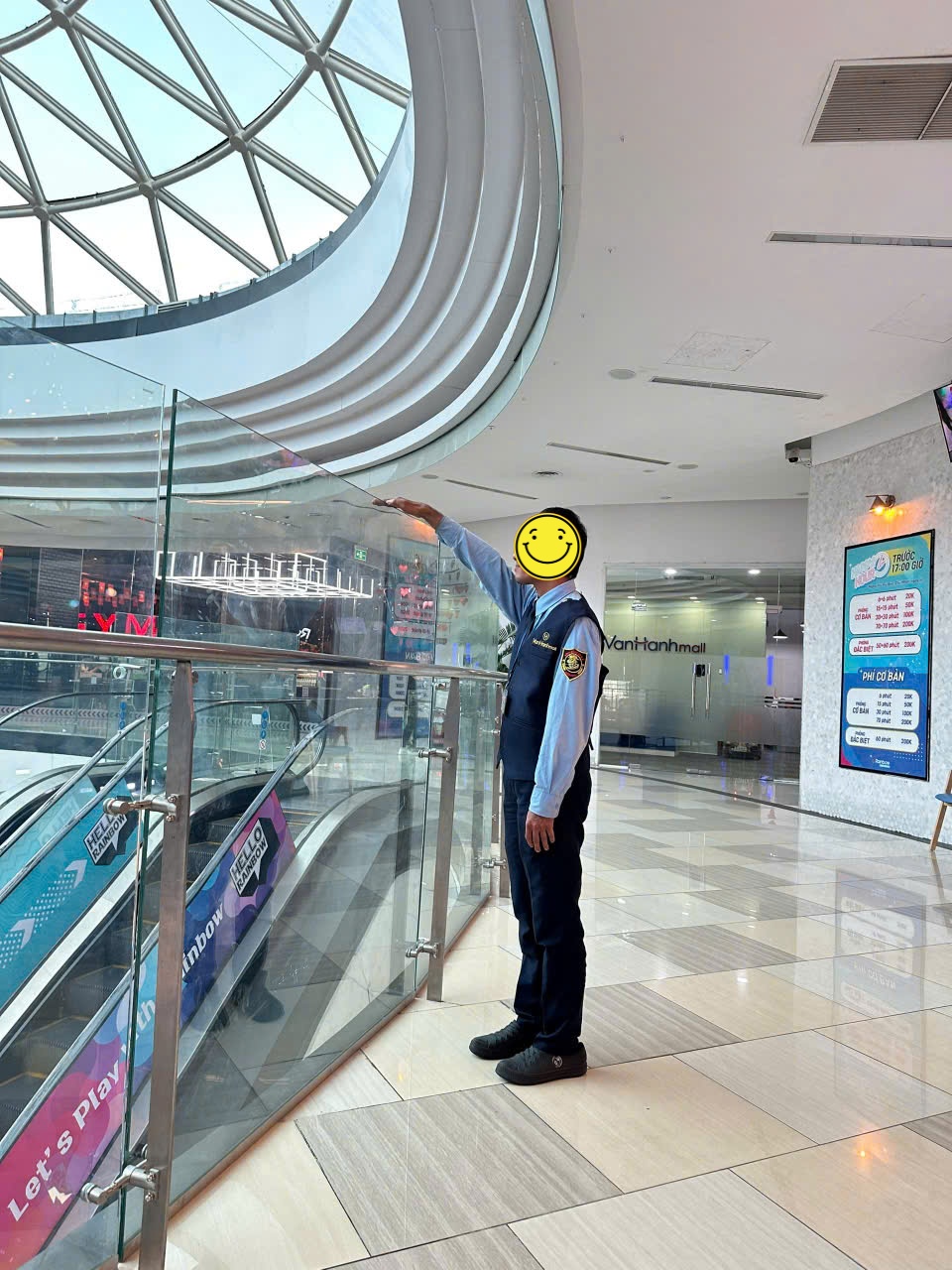 Thông báo khẩn từ Vạn Hạnh Mall