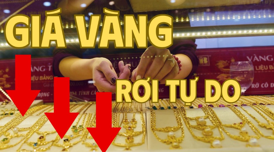 Giá vàng lao dốc, người dân thi nhau đem vàng đi bán
