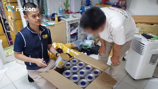 Đột kích 2 xưởng đóng gói, công an triệt phá đường dây sản xuất sữa bột Ensure Gold giả quy mô hàng tỷ đồng, tịch thu hơn 5.000 sản phẩm