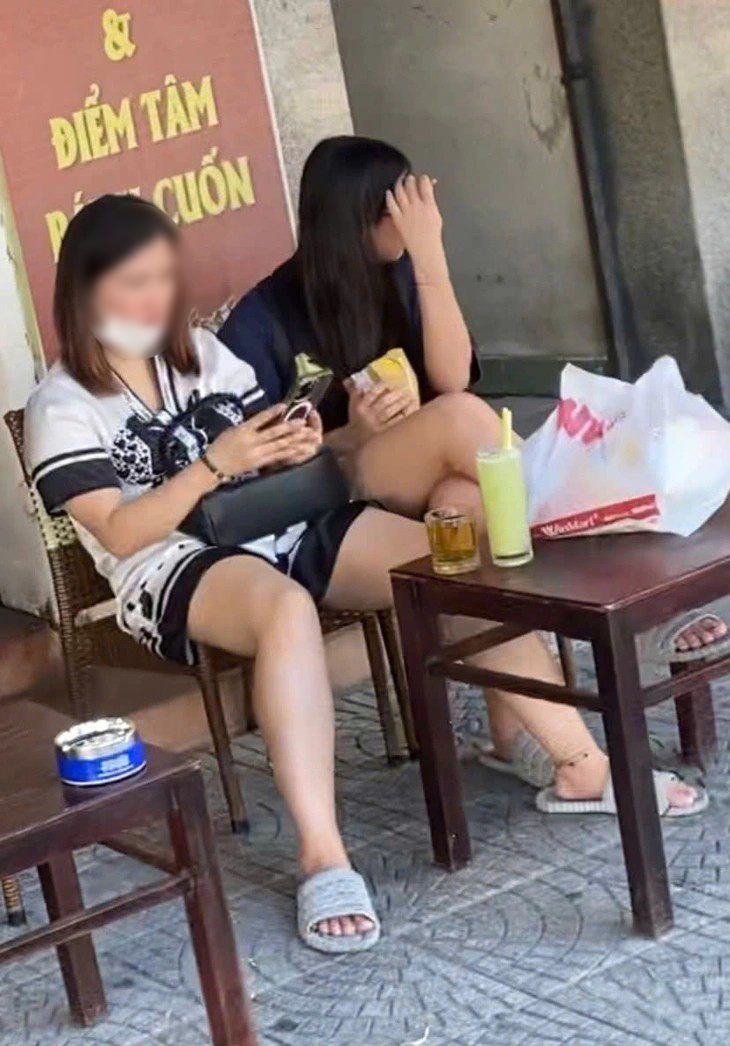 Đà Nẵng: Thẩm mỹ giá 2 triệu “vẽ” thành 22 triệu, đoàn kiểm tra ập đến, bác sĩ quăng áo blouse chạy trốn