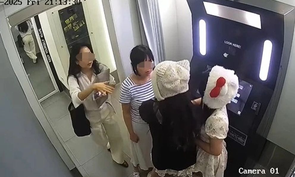 Công an vào cuộc vụ cô gái Việt tố bị du khách Hàn hành hung tại tiệm photobooth