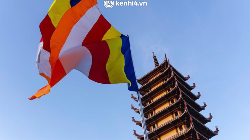 Cập nhật: Không khí đặc biệt của buổi sáng ngày 1/7 sau khi tiếng chuông ngân vang tại gần 18.000 ngôi chùa trên cả nước