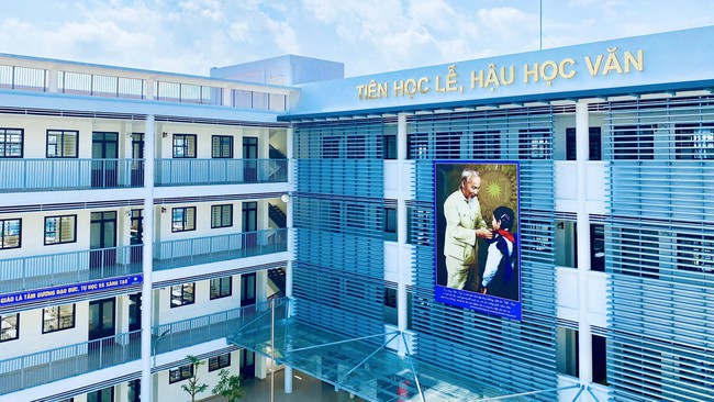ĐỈNH: 1 trường THCS mới thành lập từ năm 2021, vậy mà năm 2025 đã có lớp 100% học sinh đỗ trường chuyên!
