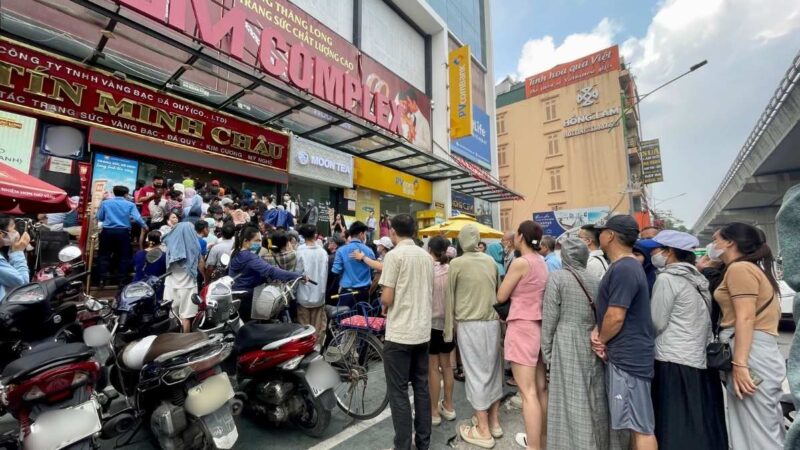Giá vàng hôm nay 10/10: Giá vàng nhẫn giảm mạnh